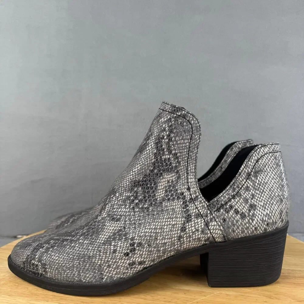 Volatile Gray Faux Snakeskin Pull-On Block Heel Western Ankle Boots Women’s 9 US